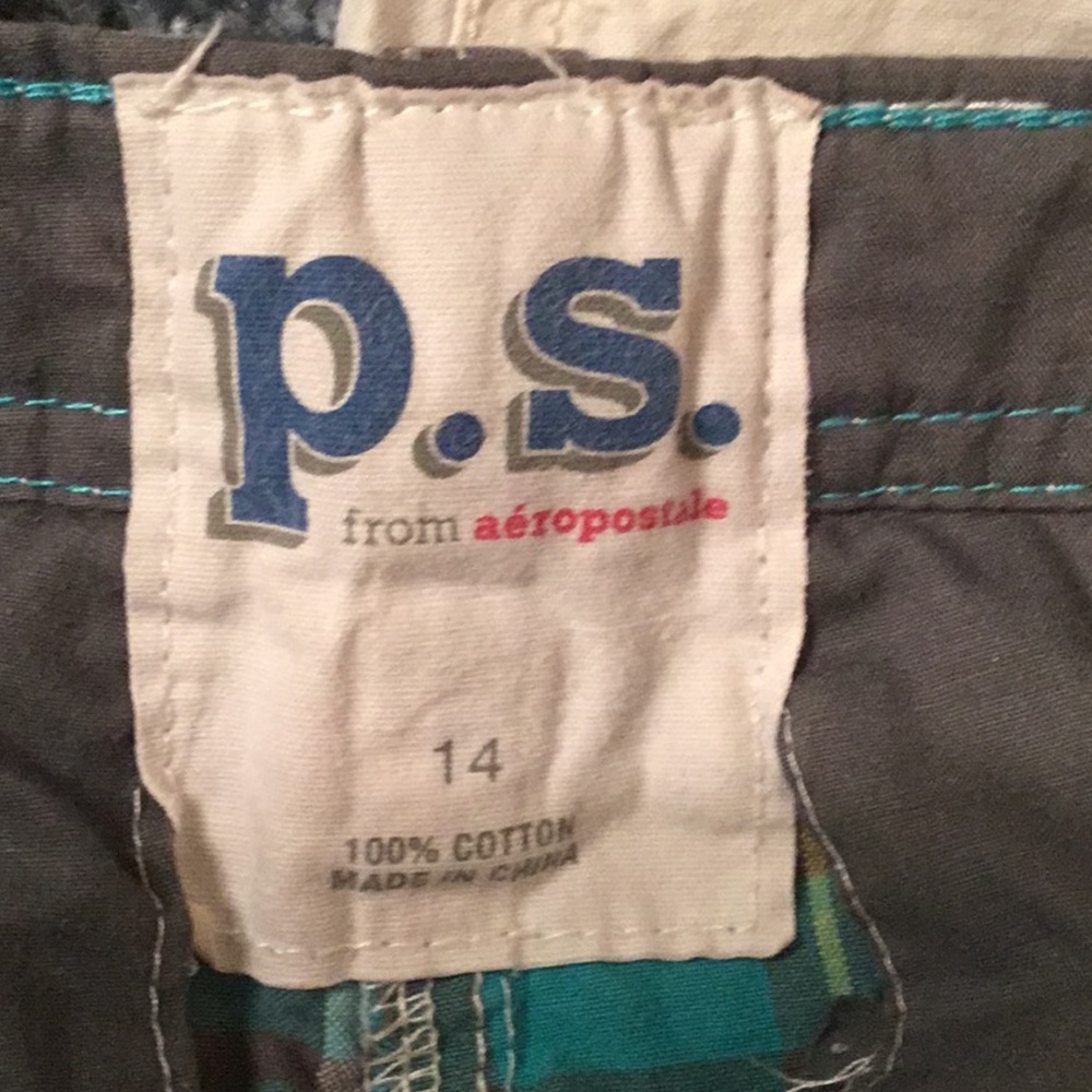 Boys plaid Aeropostale shorts - Picture 2 of 2